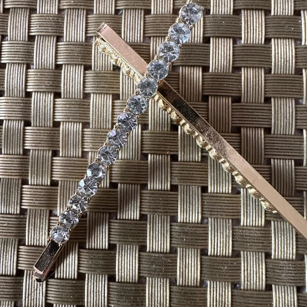 Elegant Hair Clip Set with Gold and Marble Accents